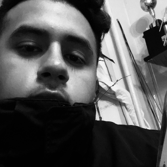 Meet your Posher, Kevin - Picture 1 of 1